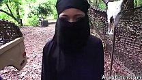 Пышная милфа занимается аналом в арабском порно